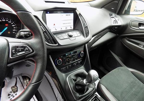 Ford Kuga cena 77900 przebieg: 58000, rok produkcji 2019 z Bielawa małe 562